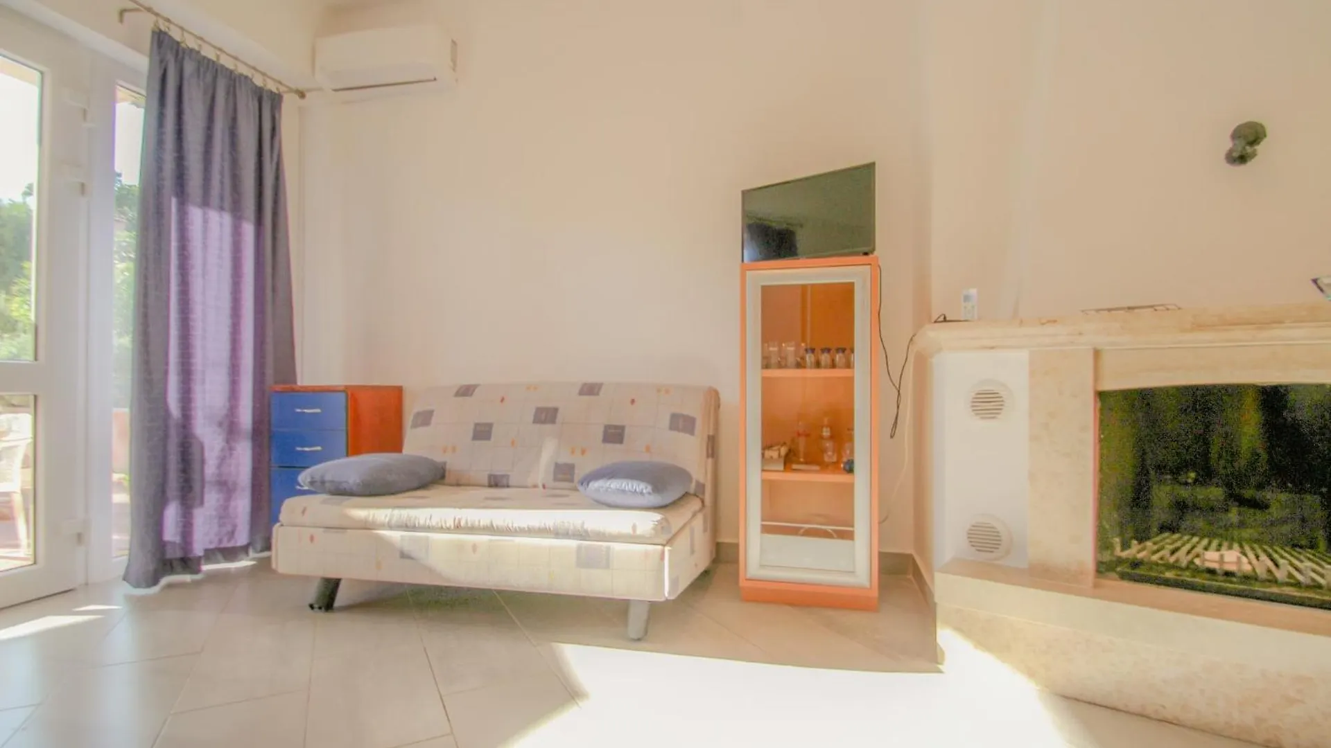 Adila A2 Apartment Novigrad  Croatia