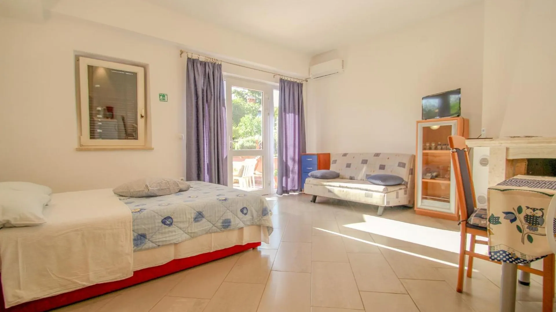 Adila A2 Apartment Novigrad  Croatia