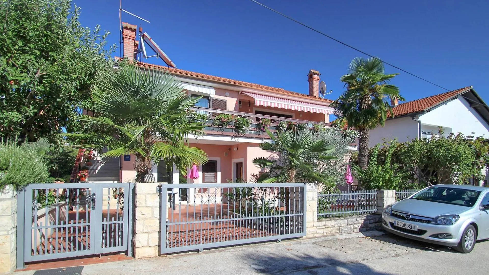 Adila A2 Apartment Novigrad